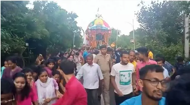 ଭୁ‌ବନେଶ୍ବରରେ ଇସ୍କନର ବାହୁଡ଼ାଯାତ୍ରା। (ଫଟୋ ବିଭୂତି)