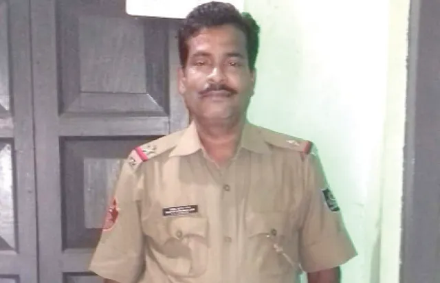 ଭିଜିଲାନ୍ସ ହାତରେ ଧରାପଡ଼ିଲେ ଫାଣ୍ତି ଅଧିକାରୀ