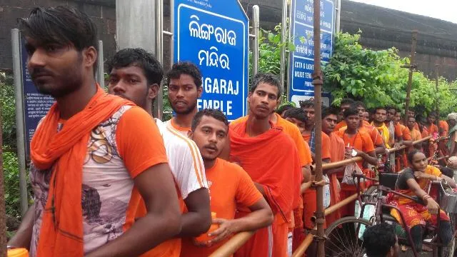 ବୋଲବମ ଭିଡ଼ ଲାଗି ଲିଙ୍ଗରାଜ ମନ୍ଦିରରେ କମିସନରେଟ ପୁଲିସ ପକ୍ଷରୁ ସ୍ବତନ୍ତ୍ର ବ୍ୟବସ୍ଥା