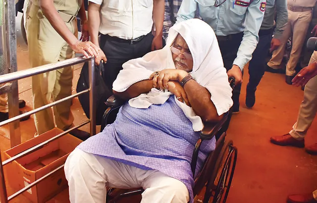 ମନ୍ତ୍ରୀ ପାର୍ଥ ଡାକ୍ତରଖାନାରେ ରହିବା ଜରୁରି ନୁହେଁ, ଏମ୍‌ସର ରି‌ପୋର୍ଟ ପରେ ଆଜି କୋଲକତା ଫେରିବେ