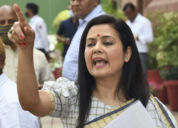 କାମାକ୍ଷାରେ କି ଭୋଗ ଲାଗେ ଆସାମର ମୁଖ୍ୟମନ୍ତ୍ରୀ କହିପାରିବେ: ମହୁଆ ମୈତ୍ର