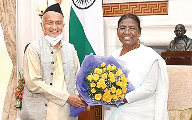 ‘ମୋ ଭାଣିଜୀ ଭାରତର ରାଷ୍ଟ୍ରପତି’, ଖୁସିରେ ଆତ୍ମହରା  ମାମୁ ଦାସମତ ମାରାଣ୍ଡି