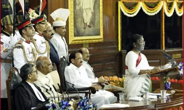 ଶପଥ ଗ୍ରହଣ ପରେ ରାଷ୍ଟ୍ରପତି ଦ୍ରୌପଦୀ ମୁର୍ମୁଙ୍କ ସର୍ବପ୍ରଥମ ସମ୍ବୋଧନ; ପଢ଼ନ୍ତୁ ପୂରା ଅଭିଭାଷଣ, ଜାଣନ୍ତୁ କ’ଣ କହିଥିଲେ ସେ