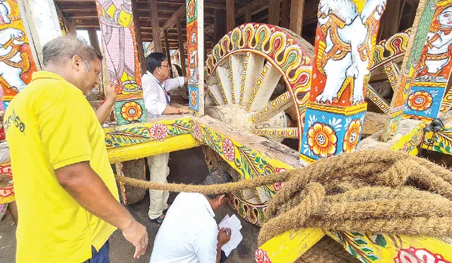 ତାଳଧ୍ବଜ, ଦେବଦଳନ ରଥର ଚକରେ ଫାଟ