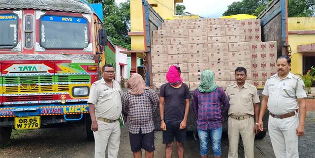 ଡ୍ରାଇଭରକୁ ବାନ୍ଧି ଟ୍ରକ୍ ଓ ବିଦେଶୀ ମଦ ଲୁଟ୍ ଘଟଣା, ୩ ଗିରଫ