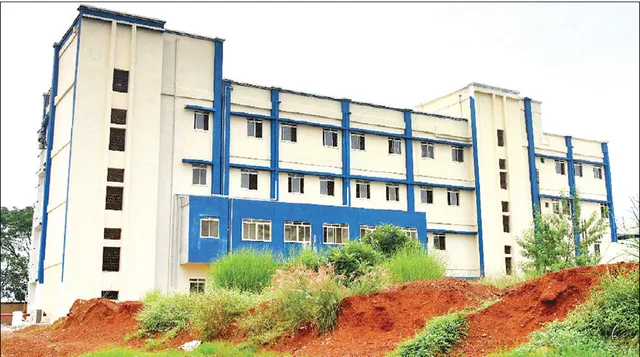 ନିର୍ଦ୍ଦେଶକଙ୍କ ଅପେକ୍ଷାରେ ଏମ୍‌ସ ବର୍ଣ୍ଣ ସେଣ୍ଟର: ଅଟକିଛି ମେସିନ କିଣା, ସ୍ବତନ୍ତ୍ର ନିଯୁକ୍ତି