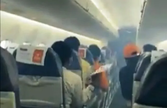 ୫୦୦୦ ଫୁଟ୍ ଉଚ୍ଚରେ ଉଡ଼ୁଥିଲା ବିମାନ, କ୍ୟାବିନ୍‌ରୁ ଉଠିଲା ଧୂଆଁ ! ଦିଲ୍ଲୀରେ ଜରୁରୀ ଅବତରଣ କଲା ‘ସ୍ପାଇସ୍‌ଜେଟ୍‌’ ବିମାନ