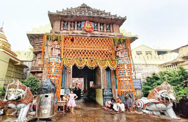 ଶ୍ରୀମନ୍ଦିର ସୁରକ୍ଷା: ବାଡ଼ ଖାଉଛି କ୍ଷେତ