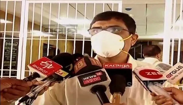 କୋଭିଡକୁ ନେଇ ଅଯଥା ଆତଙ୍କିତ ହେବାର କୌଣସି କାରଣ ନାହିଁ: ସ୍ବାସ୍ଥ୍ୟ ନିର୍ଦ୍ଦେଶକ ଡାକ୍ତର ବିଜୟ ମହାପାତ୍ର