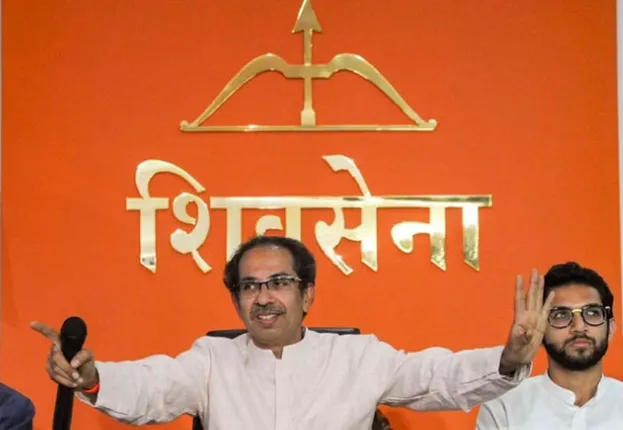 ଉଦ୍ଧବଙ୍କ ଖୋଲା ଚାଲେଞ୍ଜ:  ଶିବସେନାର ଧନୁ ଓ ତୀର ଚିହ୍ନକୁ ଆମଠାରୁ କେହି ଛଡ଼ାଇ ନେଇପାରିବେ ନାହିଁ