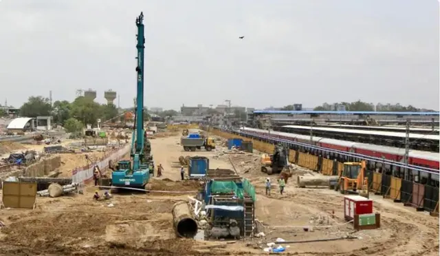 ମୋଦୀଙ୍କ ସ୍ୱପ୍ନର ପ୍ରକଳ୍ପକୁ ଗ୍ରୀନ ସିଗନାଲ ଦେଲେ ଏକନାଥ, ବାକି ରହିଥିବା କାମକୁ ସମ୍ପୂର୍ଣ୍ଣ କରିବାକୁ ଲକ୍ଷ୍ୟ