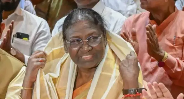 ରାଷ୍ଟ୍ରପତି ଦୌଡ଼ରେ ଯଶବନ୍ତଙ୍କୁ ଢେର ପଛରେ ପକାଇ ଆଗକୁ ବଢିଚାଲିଛନ୍ତି ଓଡ଼ିଶା ମାଟିର ଝିଅ ଦ୍ରୌପଦୀ ମୁର୍ମୁ