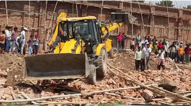 ଭୁଶୁଡିଲା ନିର୍ମାଣାଧୀନ ଗୋଦାମର କାନ୍ଥ, ୫ ଜଣ ଶ୍ରମିକଙ୍କର ମୃତ୍ୟୁ