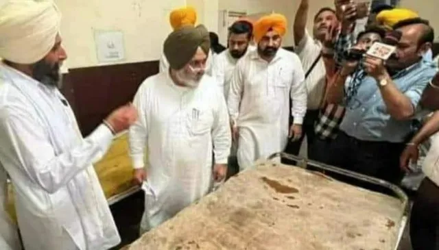 ମଇଳା ମେଡିକାଲ ବେଡ଼ରେ ବରିଷ୍ଠ ଡାକ୍ତରଙ୍କୁ ଶୁଆଇଲେ ସ୍ୱାସ୍ଥ୍ୟମନ୍ତ୍ରୀ, ପଞ୍ଜାବରେ ଡାକ୍ତରଙ୍କ ମଧ୍ୟରେ ତୀବ୍ର ଅସନ୍ତୋଷ