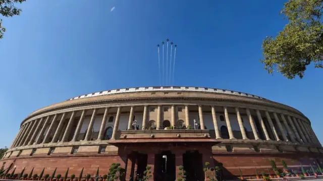 ଅସାମ୍ବିଧାନିକ ଆଚରଣ ଯୋଗୁଁ ଏକ ସପ୍ତାହ ପାଇଁ ରାଜ୍ୟସଭାରୁ ନିଲମ୍ବିତ ହେଲେ ୧୯ବିରୋଧୀ ସାଂସଦ