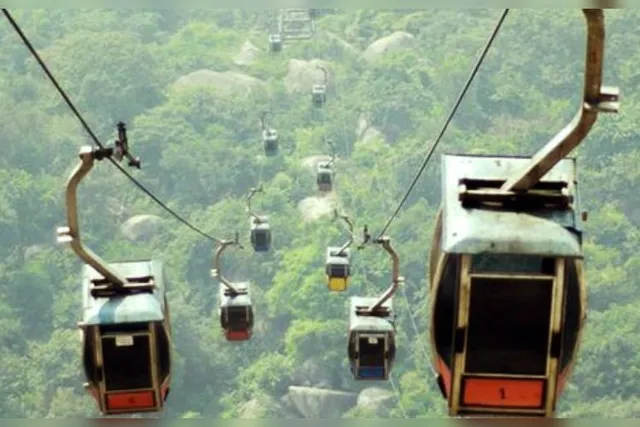 ୪୫ମିନିଟ ପର୍ଯ୍ୟନ୍ତ ଅଟକି ରହିଲା କେବୁଲ କାର୍, ସୁରକ୍ଷିତ ଭାବେ ଉଦ୍ଧାର ହେଲେ ବିଜେପି ବିଧାୟକଙ୍କ ସମେତ ୬୦ଜଣ