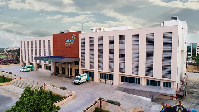 ବିକାଶ ହସ୍‌ପିଟାଲ୍ ଦେବ ମାଗଣା କରୋନା ଟିକା  