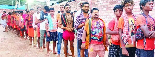 ବାବାମଣିଙ୍କୁ ଜଳଲାଗି କଲେ ଶ୍ରଦ୍ଧାଳୁ