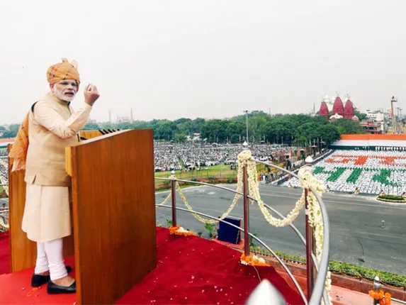 ୨୦୧୬ରେ ଲାଲକିଲ୍ଲାରୁ ସ୍ବାଧୀନତା ଦିବସରେ ପ୍ରଧାନମନ୍ତ୍ରୀ ମୋଦୀ ସବୁଠାରୁ ଦୀର୍ଘ ୯୬ ମିନିଟର ଭାଷଣ ଦେଇଛନ୍ତି