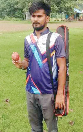 ଭିନ୍ନକ୍ଷମ କ୍ରିକେଟ୍‌ ଖେଳାଳି ଜୟପ୍ରକାଶ, ଇଚ୍ଛାଶକ୍ତି ପାଖେ ହାର୍‌ ମାନିଛି ଅକ୍ଷମତା