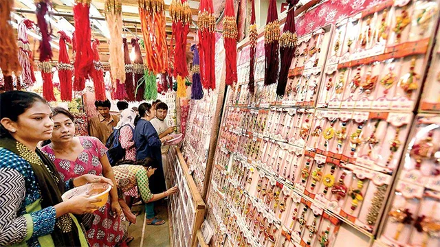 ଜୀବନ ରଙ୍ଗ: ଭାଇ ହାତେ ଭଉଣୀର ସେନେହ ଡୋରି...