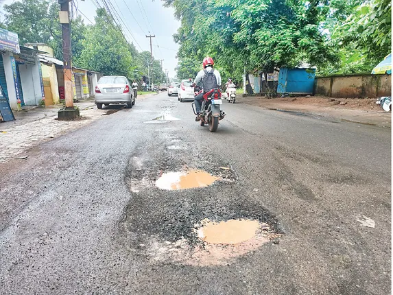 ନାକାଗେଟ୍–ଘାଟିକିଆ ରାସ୍ତା ଦବିବା ପ୍ରସଙ୍ଗ: ତାଳି ପଡ଼ିଲା, ଧୋଇଗଲା