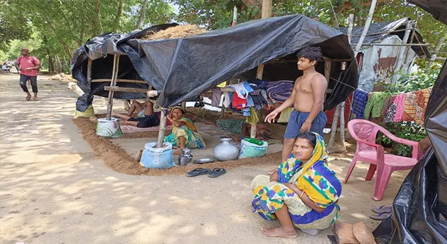 ଧୋଇଗଲା ଶତାଧିକ କଚ୍ଚାଘର; ଆଶ୍ରୟସ୍ଥଳ ପାଲଟିଛି ପଡ଼ୋଶୀଙ୍କ ଘର, ରାସ୍ତା