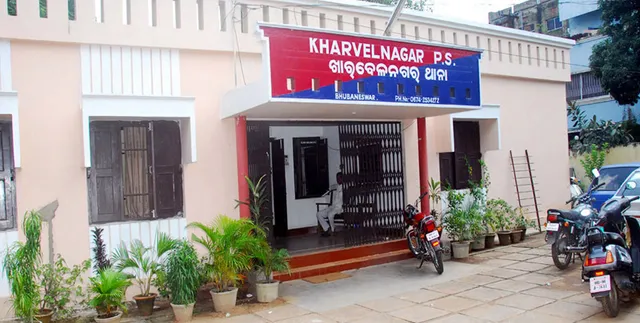 ଥାନା ସମ୍ମୁଖରେ ଯୁବକଙ୍କୁ ଆକ୍ରମଣ, ୪ ଗିରଫ