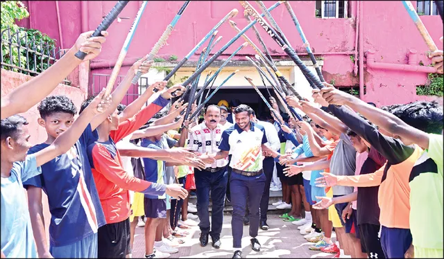 ‘ମିଟ୍‌ ଦ ଚାମ୍ପିଅନ୍ସ’ରେ ଅମିତ୍‌