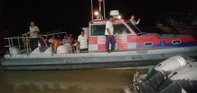 ଘାଟ ବନ୍ଦ ସତ୍ତ୍ବେ କେମିତି ଚାଲୁଥିଲା ଡଙ୍ଗା?