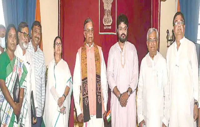 ମନ୍ତ୍ରିମଣ୍ଡଳ ସମ୍ପ୍ରସାରଣ କଲେ ମମତା: ୯ ନୂଆ ମନ୍ତ୍ରୀଙ୍କ ମଧ୍ୟରେ ବାବୁଲ ସୁପ୍ରିୟ