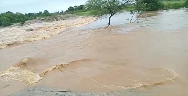 ମାଛକାନ୍ଦଣା ପୋଲ ଉପରେ ୪ ଫୁଟର ପାଣି