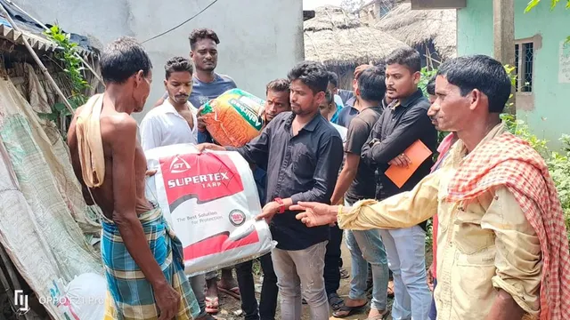 ଗରିବ ପରିବାରକୁ ରାସନ ସାମଗ୍ରୀ ଓ ଆର୍ଥିକ ସହାୟତା ପ୍ରଦାନ