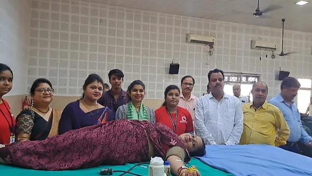 ଯୁବ ସ୍ୱାଭିମାନ ଦିବସ ଅବସରରେ କଟକରେ ରକ୍ତଦାନ ଶିବିର ଆୟୋଜିତ