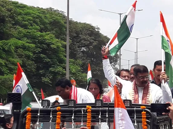 ରାଉରକେଲା: ତ୍ରିରଙ୍ଗା ଶୋଭାଯାତ୍ରା‌ରେ କେନ୍ଦ୍ର ଶିକ୍ଷା ମନ୍ତ୍ରୀ ଧର୍ମେନ୍ଦ୍ର ପ୍ରଧାନ ଓ ସାଂସଦ ଜୁଏଲ ଓରାମ