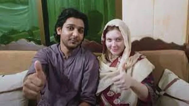 ଆଜି ବି ବଞ୍ଚିଛି ପ୍ରେମ; ପ୍ରେମିକଙ୍କ ସହ ବିବାହ ବନ୍ଧନରେ ବାନ୍ଧିହେବାକୁ ୪୦୦୦ କିଲୋମିଟର ଦୂରରୁ ଆସିଲେ ପ୍ରେମିକା