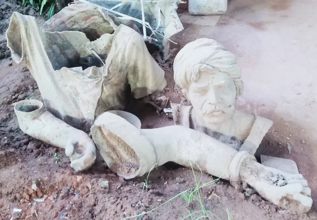 ବକ୍ସି ଜଗବନ୍ଧୁଙ୍କ ପ୍ରତିମୂର୍ତ୍ତି ପାଇଁ ଟେଣ୍ଡର୍‌ ଦେଇ ସିଏମ୍‌ସି ଚୁପ୍