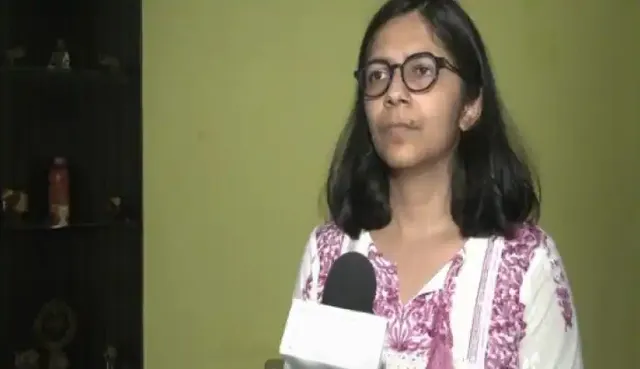 ଦୁଷ୍କର୍ମକାରୀଙ୍କ ଭାଷା କୁହନ୍ତୁ ନାହିଁ: ଅଶୋକ ଗେହ୍‌ଲଟ୍‌ଙ୍କୁ କହିଲା ଦିଲ୍ଲୀ ମହିଳା କମିସନ୍‌