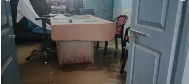 ସୁନ୍ଦରଗଡ଼ରେ ବର୍ଷା ବିତ୍ପାତ: ଜିଲ୍ଲା ମୁଖ୍ୟ ଡାକ୍ତରଖାନାରେ ଆଣ୍ଠୁଏ ପାଣି, ବହୁ ଅଞ୍ଚଳ ଜଳ ଘେରରେ