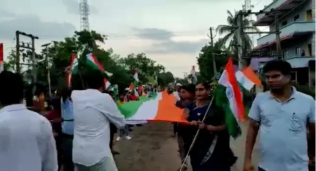 ବୈଶିଙ୍ଗାରେ ୨୩୦ ଫୁଟର ବିରାଟ ତ୍ରିରଙ୍ଗା ପତାକାକୁ ନେଇ ଶୋଭାଯାତ୍ରା