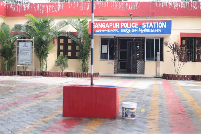 ରାସ୍ତାକଡ଼ରୁ ପ୍ରେମୀଯୁଗଳଙ୍କ ଝୁଲନ୍ତା ମୃତଦେହ ଉଦ୍ଧାର