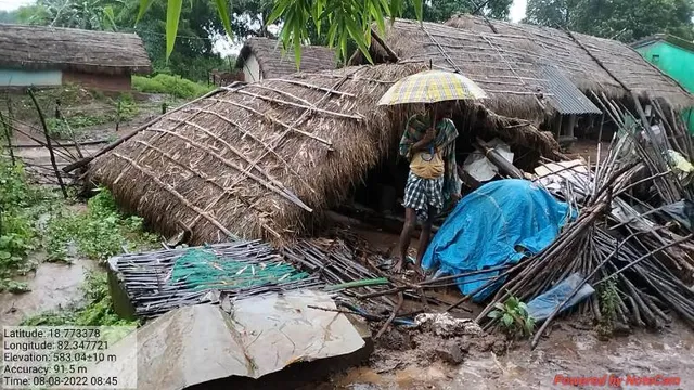 ଲଗାଣ ବର୍ଷାରେ ଭାଙ୍ଗିଲା ଘର, ସରକାରୀ ସହାୟତା ଦାବି