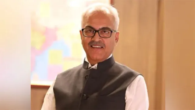 କେନ୍ଦ୍ର ଗୃହ ସଚିବ ଅଜୟ କୁମାର ଭଲ୍ଲାଙ୍କ କାର୍ଯ୍ୟକାଳ ବ‌ର୍ଷେ ବଢ଼ିଲା