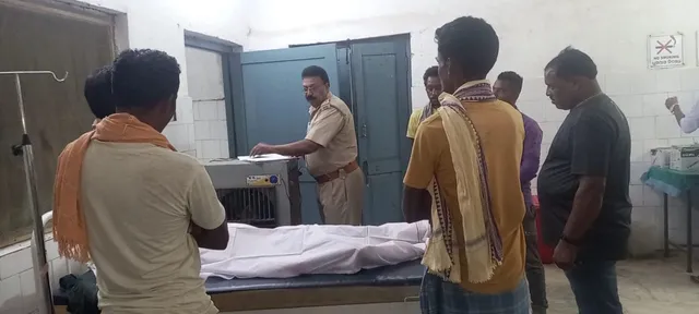 ପଞ୍ଚାୟତ କାର୍ଯ୍ୟାଳୟକୁ ଖାଉଟି ସାମଗ୍ରୀ ନେବାକୁ ଆସି ଟଳିପଡିଲେ ନାବାଳକ