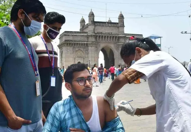 ୧୪ ହଜାର ପାଖକୁ ଖସିଲା ଦେଶରେ କୋଭିଡ୍‌-୧୯ ଦୈନିକ ସଂକ୍ରମଣ; ହ୍ରାସ ପାଉଛି ସକ୍ରିୟ ଆକ୍ରାନ୍ତଙ୍କ ସଂଖ୍ୟା