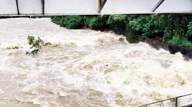 ଆପେଆପେ ଖୋଲିଗଲା ଜଳଭଣ୍ଡାର ଗେଟ୍‌, ସୃଷ୍ଟି ହେଲା ଭୟର ବାତାବରଣ