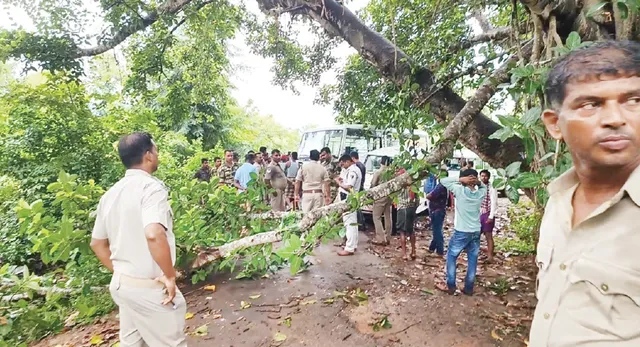 ତାତିଲେ ଆଦିବାସୀ: ଅବକାରୀ ଟିମ୍‌ ଉପରେ ଆକ୍ରମଣ