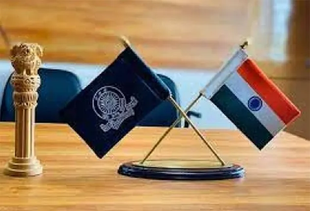 ଉତ୍ତରପ୍ରଦେଶରେ ଭିଆର୍‌ଏସ୍ ଚାହୁଛନ୍ତି ୩ ଆଇଏଏସ୍‌ ଅଫିସର