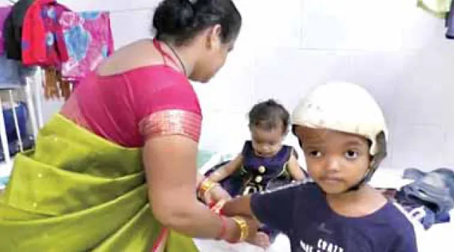 ଯୋଡ଼ାମୁଣ୍ଡ ଶିଶୁ ଜଗା ହାତରେ ରାକ୍ଷୀ ବାନ୍ଧିଲା ସୁଭଦ୍ରା