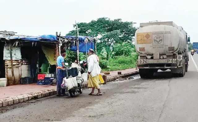 ଭୁବନେଶ୍ବର-ବ୍ରହ୍ମପୁର ୧୬ ନମ୍ବର ଜାତୀୟ ରାଜପଥରେ ଅବ୍ୟବସ୍ଥା